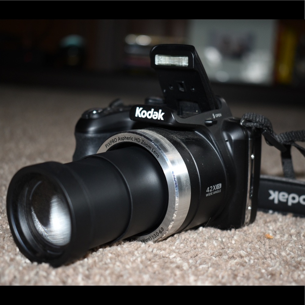 Kodak 35mm Camera - Gem